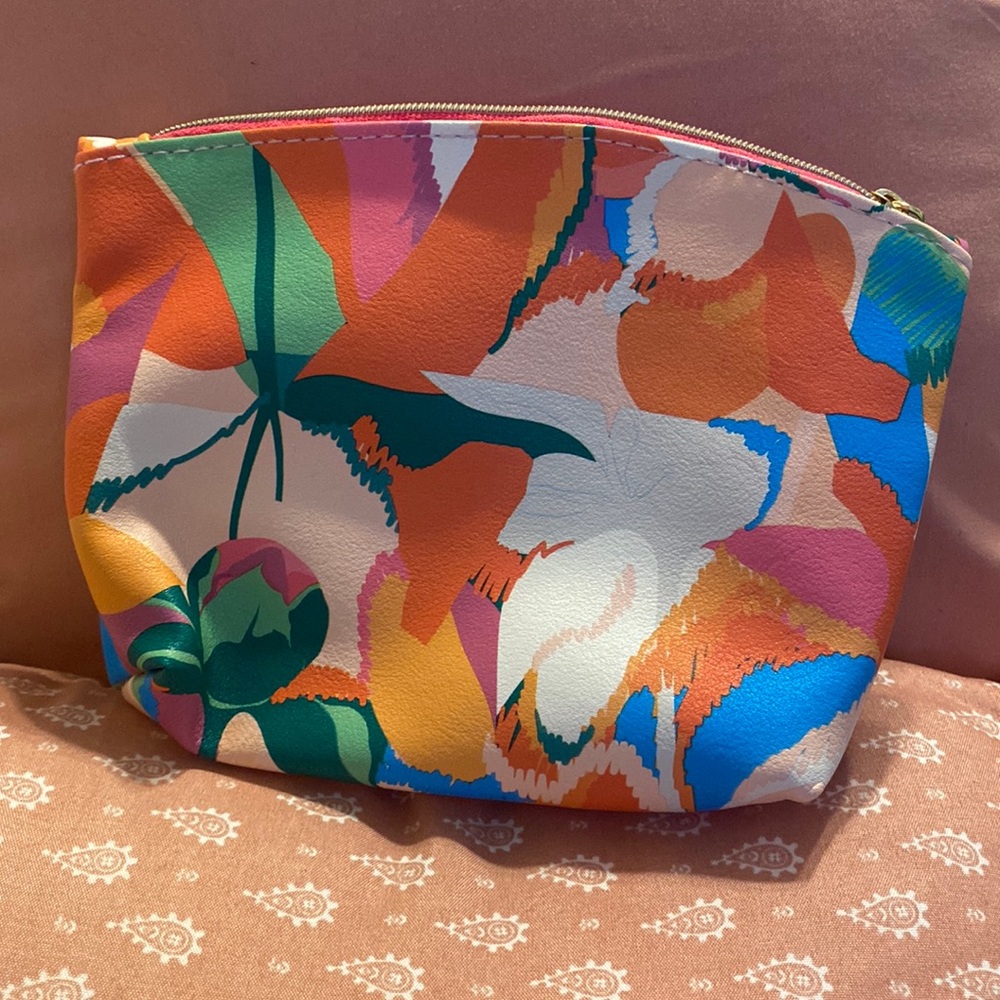 Vacation pattern makeup Ipsy bag